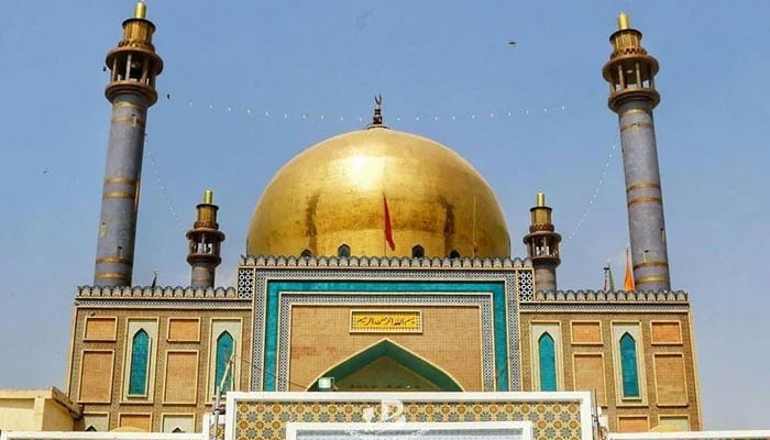 حضرت لعل شہباز قلندر کے مزار کی نذرانے کی پیٹیاں کھول دی گئیں