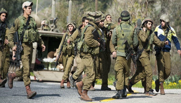 اسرائیلی فوج کی اسکول کی بندش کیخلاف احتجاج کرنیوالے فلسطینی طلبا پر شیلنگ