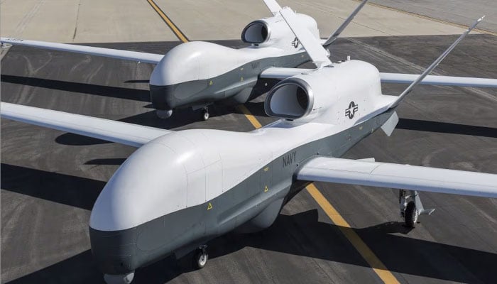 امریکی بحریہ کا کروڑوں ڈالر مالیت کا جدید جاسوس ڈرون خلیج فارس میں گر کر تباہ