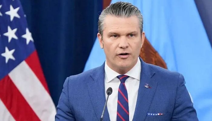 امریکی وزیر دفاع پیٹ ہیگستھ کی جانب بائبل کی اصلاحات کا استعمال