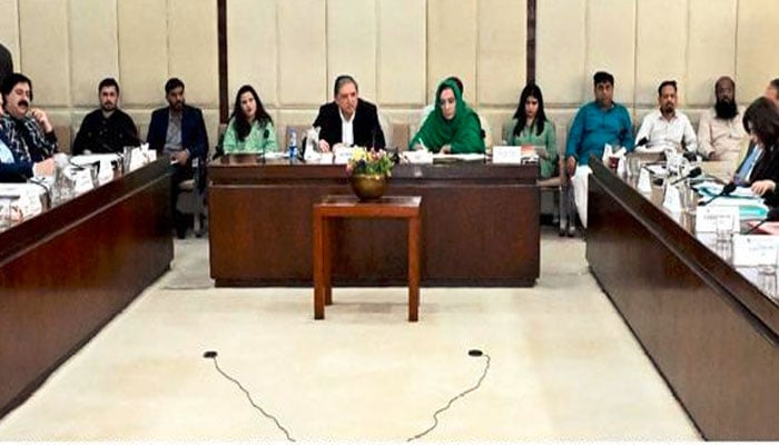 200 سرکاری ملکیتی اداروں نے 1000 ارب روپے خلاف قواعد اپنے بینک اکاؤنٹس میں جمع کروائے