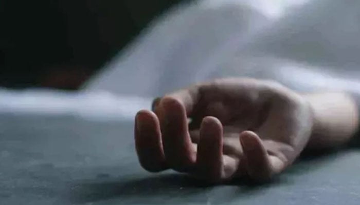 میرپورخاص: میڈیکل طالبہ کی خودکشی، انکوائری ٹیم یونیورسٹی پہنچ گئی