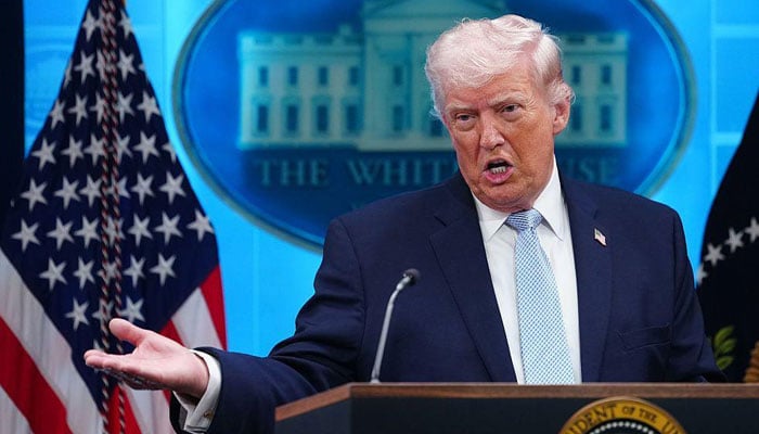 ایران پر ایٹمی حملہ نہیں کروں گا، جنگ بندی میں تہران نے اگر اسلحہ جمع کیا ہوگا تو اڑا دوں گا، ٹرمپ