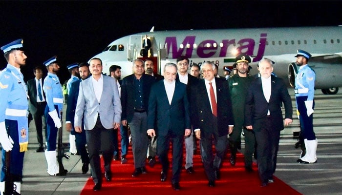 مذاکرات بحالی کی امیدیں، عراقچی کی نئی تجاویز کیساتھ آمد، امریکی آج آئیں گے