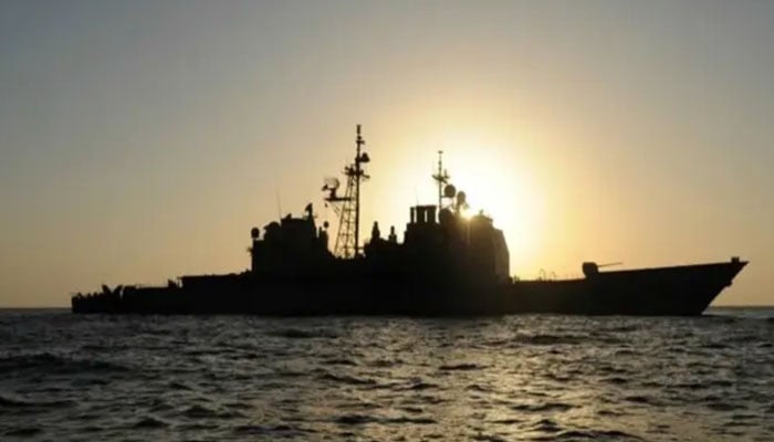 صومالیہ کے قریب بحری قزاقوں نے آئل ٹینکر پر قبضہ کرلیا، 13 پاکستانی بھی سوار