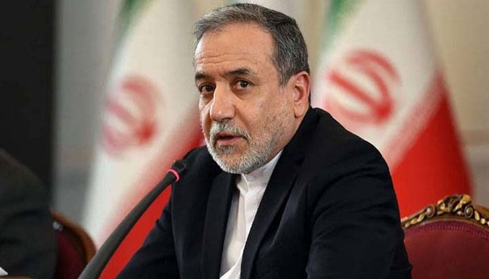 عراقچی کی روس جانے سے قبل عمان سے فوراً پاکستان واپسی، شہباز، پزشکیان 50 منٹ گفتگو، سفارتی کوششیں تیز