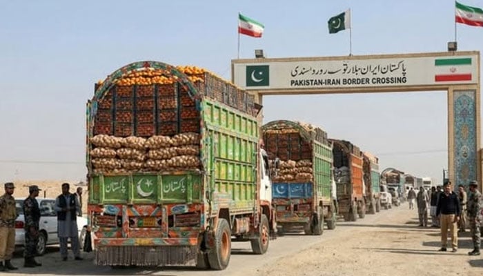 حکومت نے دوسرے ممالک کو پاکستان کے راستے ایران تک تجارت کی اجازت دیدی