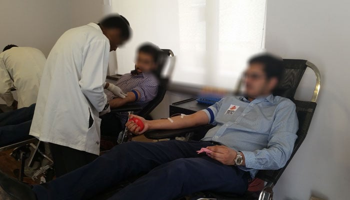 بلڈ ڈونرز گروپ آف سوسائٹیز کا چیل چوک پر بلڈ کیمپ