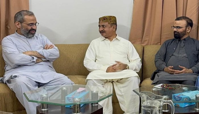 میئر کراچی کیخلاف تحریک عدم اعتماد ،جماعت اسلامی اور پی ٹی آئی رہنماؤں کی ملاقات