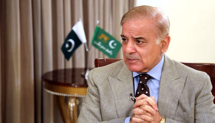 ملک میں اقتصادی ترقی کیلئے سرمایہ کاری کا فروغ حکومت کی اولین ترجیح ہے، وزیراعظم