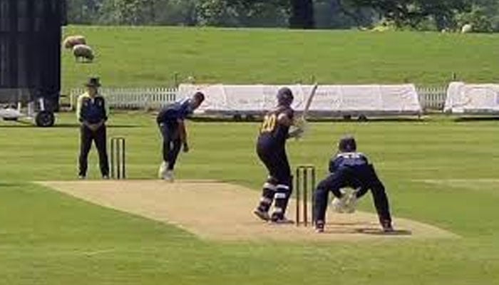 میچ کیلئے چھٹی، الیکٹریشن نے بیٹرز کے فیوز اڑا دیے، چھ گیند پر چھ بولڈ