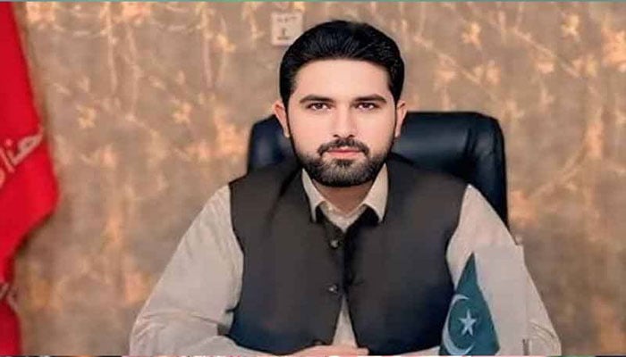 وزیر اعلیٰ کے پی کا احتجاج قلم چھوڑ ہڑتال پر آکر ڈھیر ہوگیا