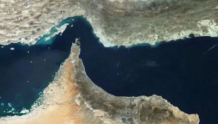 آبنائے ہرمز کھلوانے کیلئے امریکا کو اقوام متحدہ کی ضرورت کیوں پڑ گئی؟