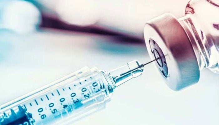 والدین اپنے بچوں کو ویکسین لگوائیں، میئر کراچی، صوبائی وزیر صحت