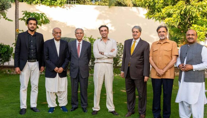 بلاول سے پیپلز پارٹی رہنماؤں کی ملاقات، 28 ویں آئینی ترمیم پر مشاورت