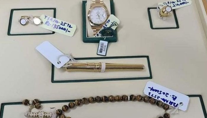 کس کس کو کیا تحائف ملے؟ توشہ خانہ کا مزید ریکارڈ سامنے آگیا