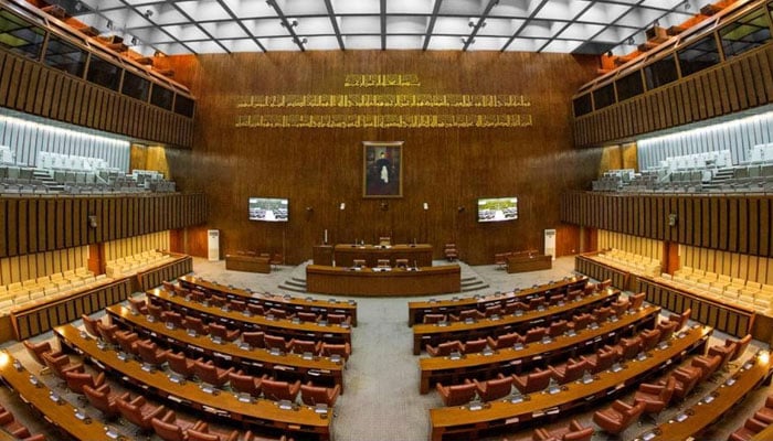 ملک بھر میں بیروزگاری کی شرح 7 فیصد سے بڑھ گئی، سینیٹ میں تفصیلات پیش
