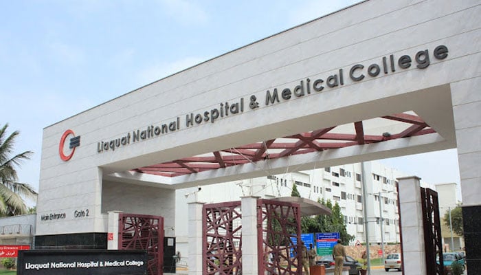 لیاقت نیشنل میڈیکل کالج کے گیارہویں جلسہ تقسیم اسناد کا انعقاد