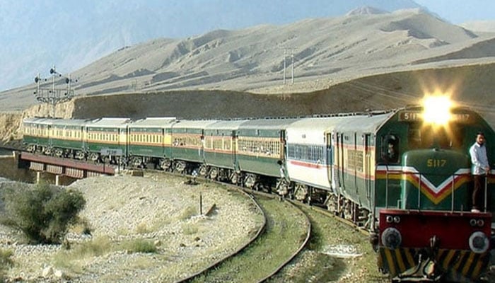 بلوچستان سے اندورن ملک کیلئے ٹرین سروس دو روز کیلئے معطل