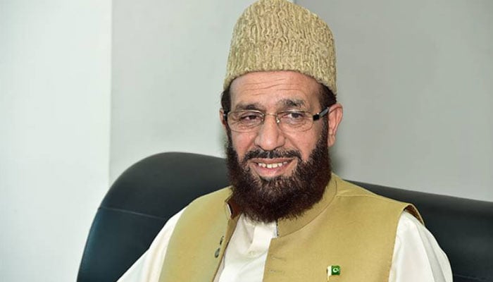 پاکستانی عازمینِ حج مکہ اور مدینہ کے درمیان ٹرین پر سفر نہیں کر پائیں گے، وزیر مذہبی امور