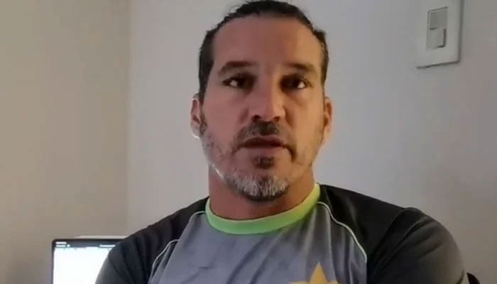 پی سی بی کرکٹ ٹیم کے فزیو کی کار کردگی سے ناخوش، نئی تقرری کا فیصلہ