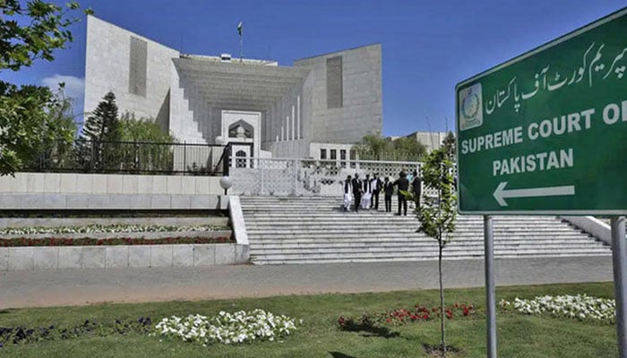دائرہ اختیار کا فیصلہ کئے بغیر میرٹ پر رائے دینا ناقابل قبول، سپریم کورٹ