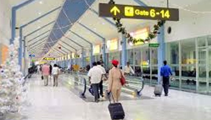سری لنکا، پاکستان سمیت 40 ممالک کے شہریوں کے لیے ویزہ فیس ختم