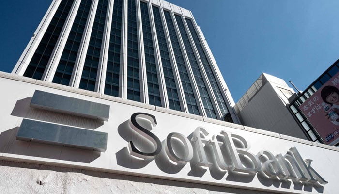 سافٹ بینک کا فرانس میں یورپ کا سب سے بڑا AI مرکز قائم کرنیکا اعلان