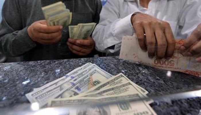 کراچی کے چند بڑے منی چینجرز کے خلاف گھیرا تنگ ہو رہا ہے