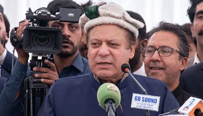 کیوں مجھے ملک سے نکالا گیا، کیوں جیلوں میں ڈالا گیا؟ قصور آپ کا بھی ہے، نواز شریف کا عوام سے شکوہ