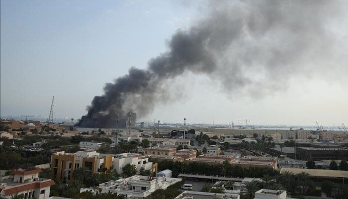 خلیج میں حملے، سفارتکاری بھی جاری، جزیرہ قشم پر بمباری، ایران کا کویت ایئرپورٹ پر بڑا حملہ، ایک بھارتی ہلاک 63 زخمی، بحرین میں امریکی اڈہ بھی نشانہ