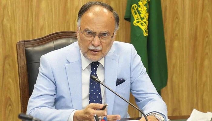 کراچی میں 500 ایکڑ پر مشتمل فیڈرل اسپیشل اکنامک زون دسمبر تک مکمل ہوجائے گا، احسن اقبال