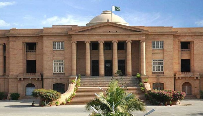 سندھ ہائی کورٹ: ایف بی آر اور کسٹم کا چھاپہ غیرقانونی قرار، ضبط شدہ سامان واپس کرنے کا حکم