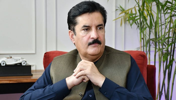 کے پی پولیس کی تنخواہیں ملک میں سب سے کم ہیں، فیصل کریم کنڈی