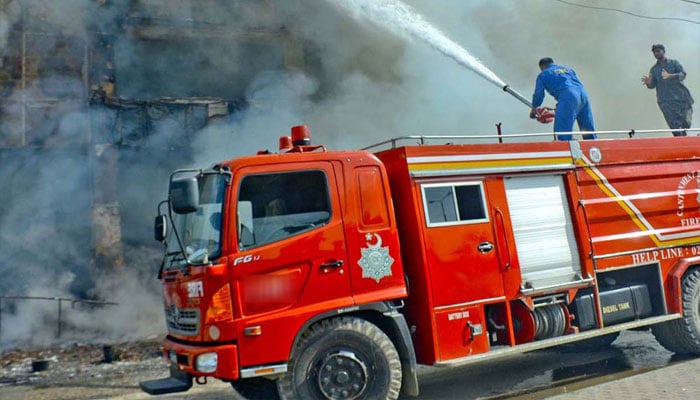 سائٹ ایریا ،پلاسٹک فیکٹری میں لگنے والی آگ پر قابو پالیا گیا