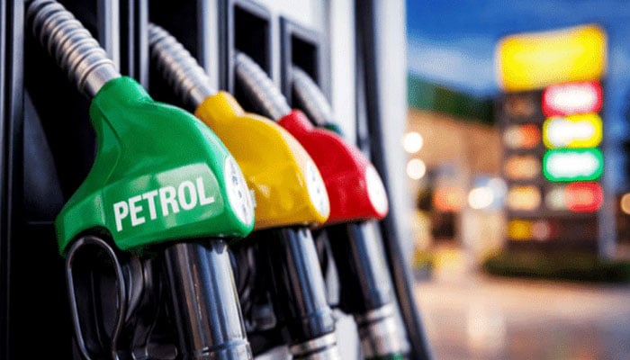 پیٹرول صارفین کو جمعہ کا شدت سے انتظار