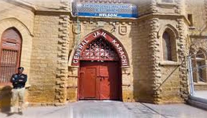سینٹرل جیل کو ہائی وے پر منتقل کرکے اس جگہ ضلعی عدالتیں بنائی جائیں، وکلا