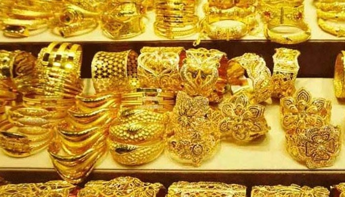 سونا فی تولہ 2300 روپے سستا