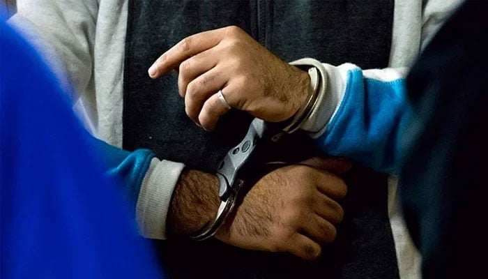 رینجرز کی شاہ لطیف ٹاؤن میں کارروائی، فتنہ الخوارج کا مبینہ مطلوب دہشت گرد گرفتار