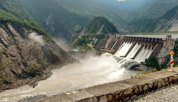 بھارت نے دریائے چناب پر سلال ڈیم سے 70 ہزار کیوسک پانی چھوڑ دیا