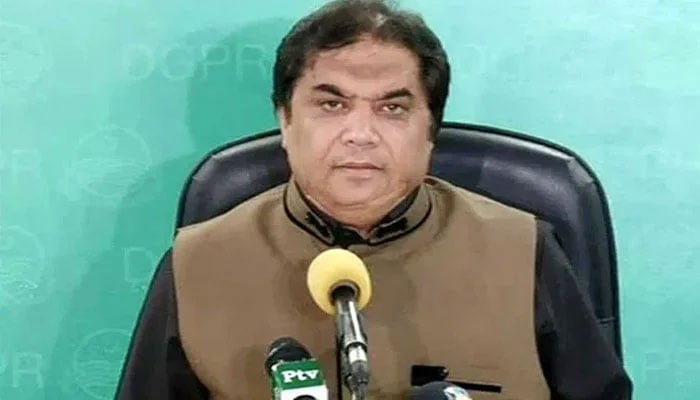 ریلوے کو عالمی سرمایہ کاروں کیلئے کھولنے کا فیصلہ کر لیا، حنیف عباسی