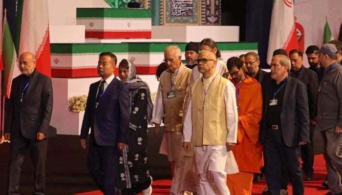 ایران میں آخری رسومات پر پوری دنیا کی نظریں مرکوز ہیں، سابق سفیر