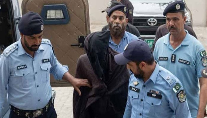 گروپ کیپٹن قتل کیس؛ ملزم شناخت پریڈ کیلئے جوڈیشل ریمانڈ پر جیل منتقل