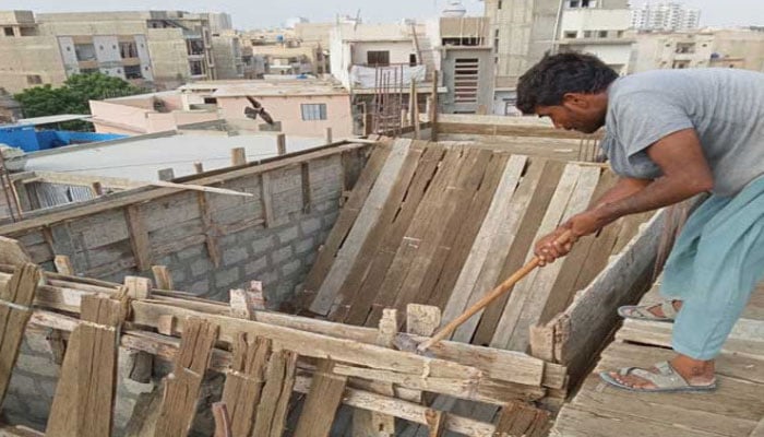 ایس بی سی اے، غیرقانونی تعمیرات کیخلاف آپریشن