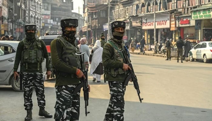 بھارت کتابوں سے بھی خوفزدہ، مقبوضہ کشمیر میں چھان بین شروع