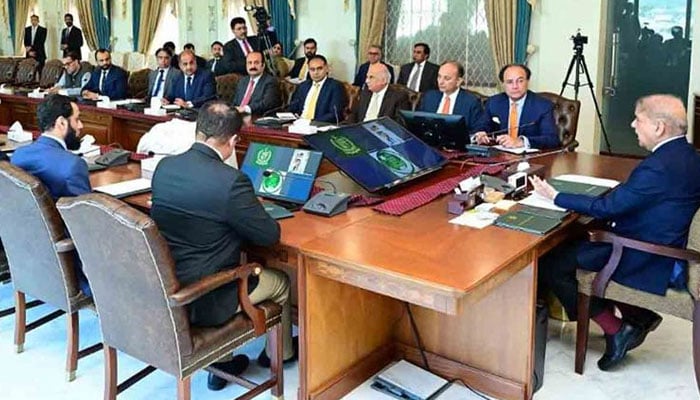 وفاقی حکومت کا اخراجات قابو میں رکھنے کیلئے کفایت شعاری اقدامات جاری رکھنے کا فیصلہ