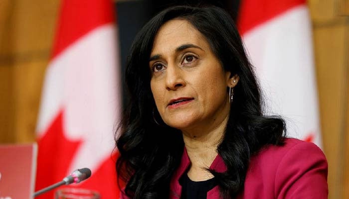 کینیڈا کی وزیر خارجہ انیتا آنند پاکستان کے سرکاری دورے پر اسلام آباد پہنچ گئیں