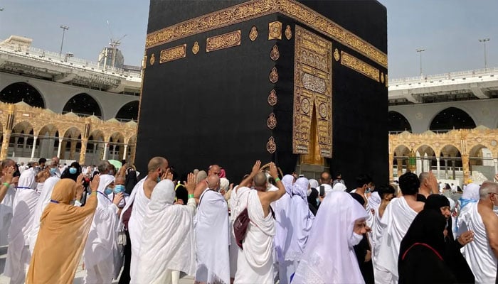 بار بار عمرہ کے خواہشمندوں کیلئے خوشخبری، سعودی عرب نے ایک سالہ مدت کے ویزے جاری کرنا شروع کردیئے