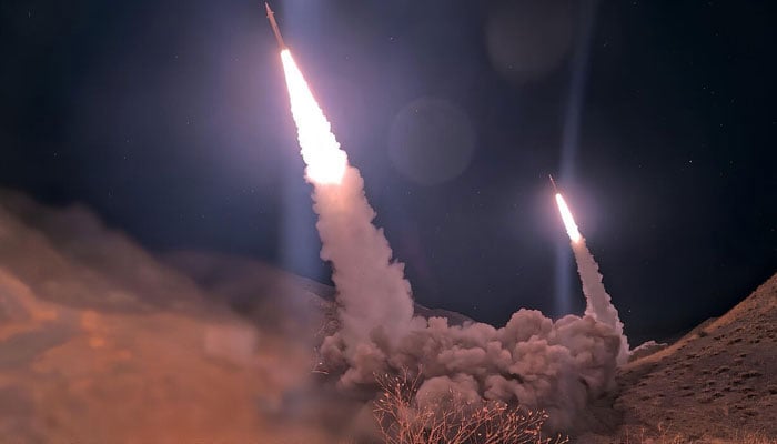 ایران پر شدید بمباری، تہران کے جوابی حملے تیز، میزائل نظام، ریڈار تنصیبات، F15  طیارہ نشانہ