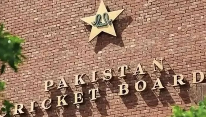 ڈومیسٹک کرکٹ بحران میں، 7 ڈپارٹمنٹس کا بھاری فیس دینے سے انکار، پی سی بی متبادل ٹیمیں لانے کو تیار